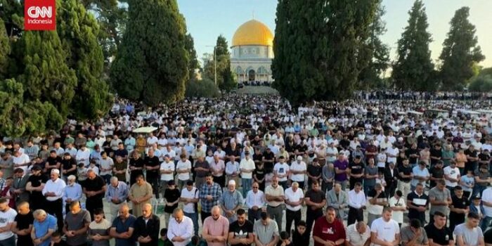 Berita Jemaah Padati Kompleks Al Aqsa Ikut Salat Idul Adha