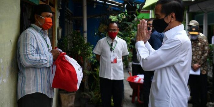 Berita Warga Puas dengan Jokowi Mayoritas Penerima Bansos