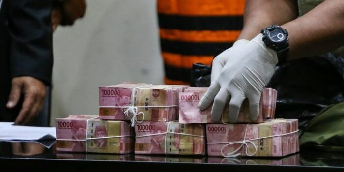 Berita Duit Titipan BI Rp1,5 Miliar Ditilep Pegawai Bank untuk Judi Online