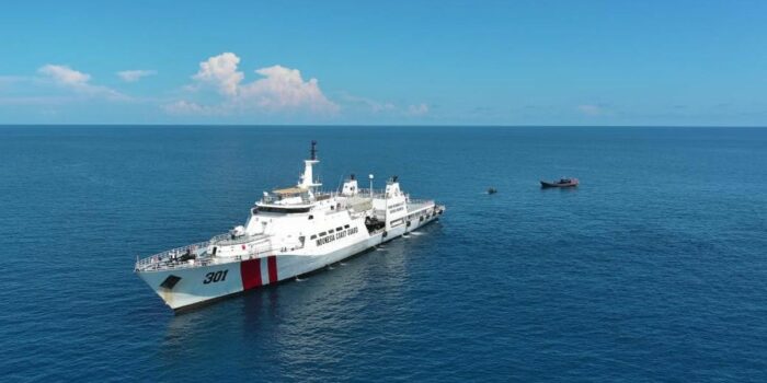 Berita Bakamla Tangkap Kapal Penyelundup 30 Ton Pasir Timah Kepri ke Malaysia