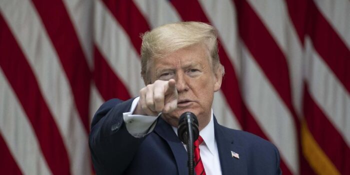 Berita Trump Bikin Aturan Baru Lagi, Wartawan di Pentagon Bakal Dikawal