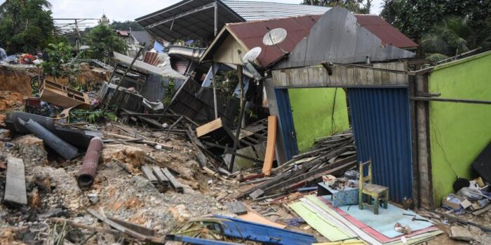 Berita 21 Rumah Terdampak Jalan Amblas di Poros Samarinda-Balikpapan