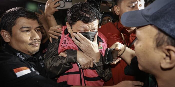 Berita Kasus Dugaan Ijazah Palsu Jokowi Disetop hingga Demo Ojol
