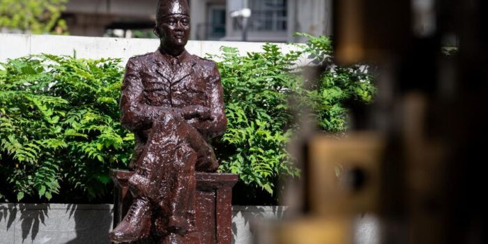 Berita Puan Resmikan Patung Bung Karno di KBRI Tokyo