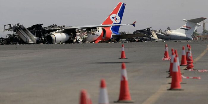 Berita Israel Bom Bandara Yaman, Pesawat Hendak Angkut Jemaah Haji Hancur