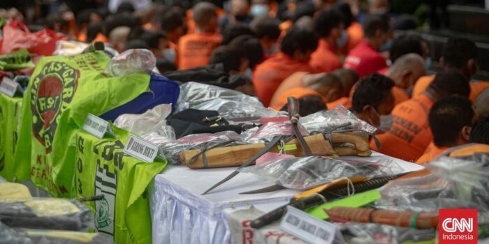 Berita Pemprov DKI Gandeng Polisi Berantas Premanisme Berkedok Ormas