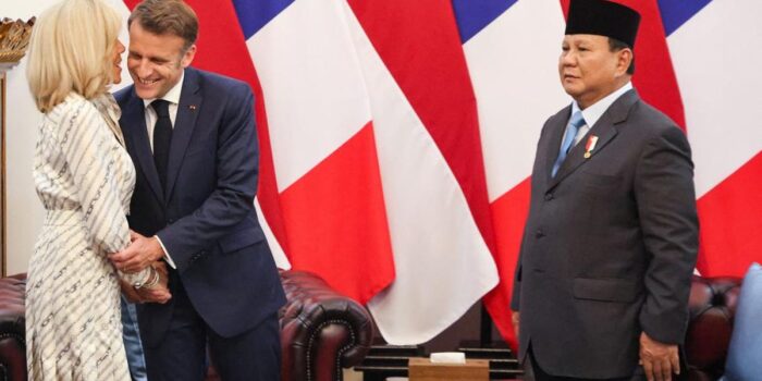 Berita Momen Emmanuel Macron Temui Prabowo di Istana Merdeka