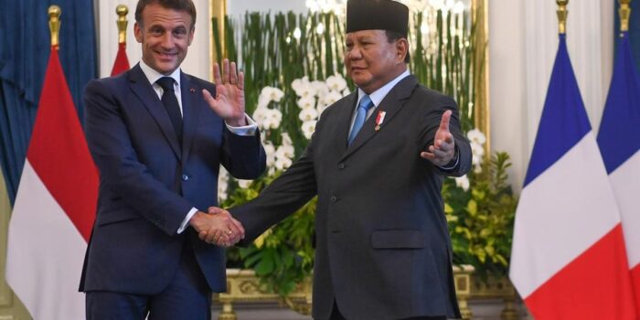 Berita Prabowo Akan Temani Macron Kunjungi Akmil dan Candi Borobudur Hari Ini