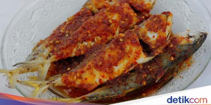 Pahami- Resep Ikan Kembung Sambal Asam yang Renyah Pedas