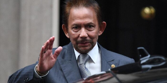 Berita Alasan Sultan Brunei Masuk Rumah Sakit saat KTT ASEAN di Malaysia