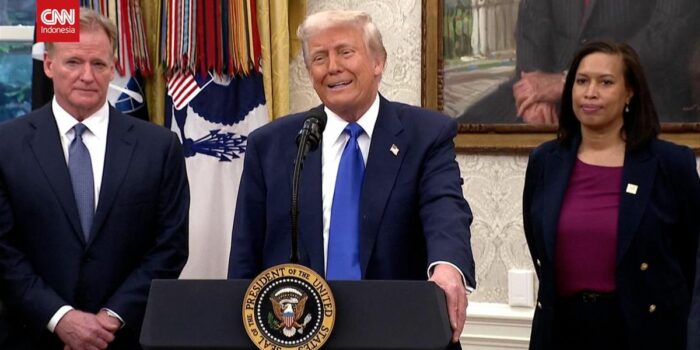 Berita VIDEO: Trump Ungkap Tak Tahu soal Editan Potretnya Menjadi