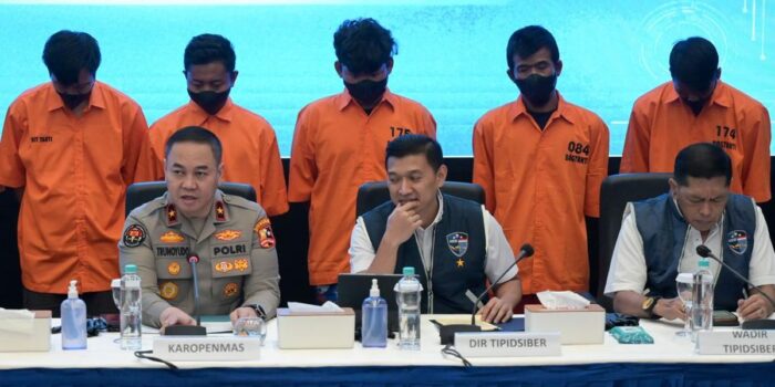 Berita Bongkar Sindikat Lain Buntut Grup Fantasi Sedarah