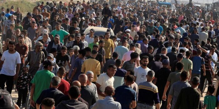 Berita Miris Warga Gaza Berebut Bantuan Kemanusiaan di Gaza