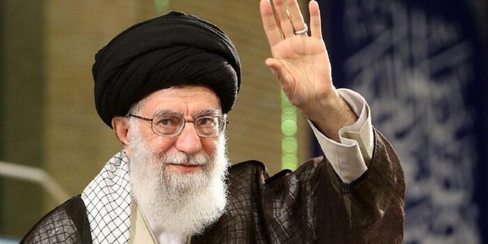 Berita Ali Khamenei yang Diyakini Umat Syiah Keturunan Nabi Muhammad