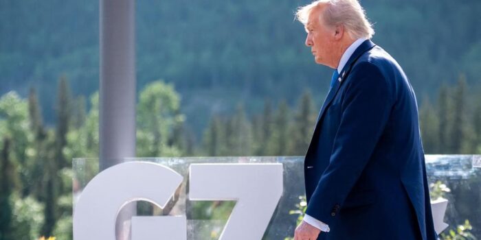 Berita Trump Bantah Buru-buru Pulang ke AS Urus Gencatan Senjata Israel-Iran