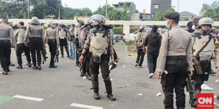 Berita 20 Mahasiswa Ditangkap Imbas Demo Ricuh di Kemenpora, 6 Jadi Tersangka