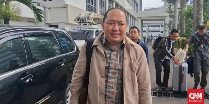 Berita Bawa Koper, Dirut PT Sritex Iwan Kurniawan Diperiksa Kejagung
