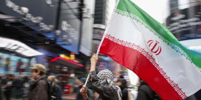 Berita Berkali-kali Kena Sanksi AS dan Sekutunya, Iran Tetap Bertahan