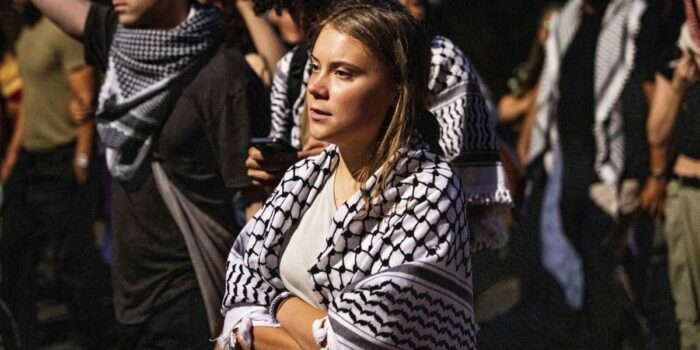 Berita Israel Giring Kapal Bantuan Gaza Greta Thunberg ke Pelabuhan Ashdod