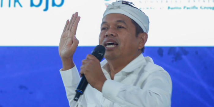 Berita 100 Hari Dedi Mulyadi di Jabar: Kontroversi hingga Gubernur Konten