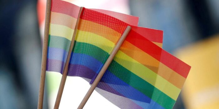 Berita 4 Admin Grup Medsos Ditangkap Terkait Jaringan Gay Surabaya