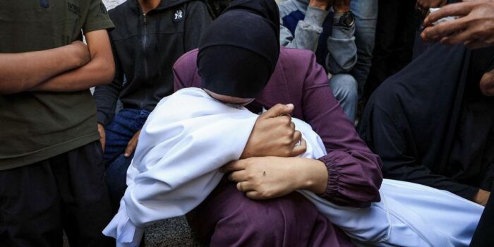 Berita Brutal Israel Bombardir Tenda Pengungsi di Kota Gaza
