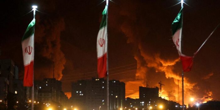 Berita Israel Bunuh Kepala Intelijen IRGC Iran dalam Serangan di Teheran