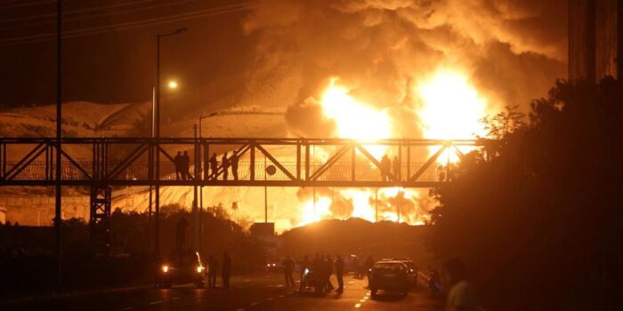 Berita Depot Minyak Iran Terbakar Hebat Gegara Serangan Israel