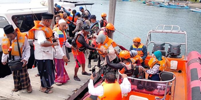 Berita Kapal Penumpang Kandas di Perairan Gilimanuk, 269 Penumpang Selamat