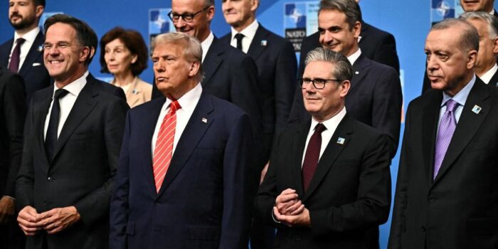Berita Didesak Trump, NATO Sepakat Tambah Anggaran Militer Besar-besaran