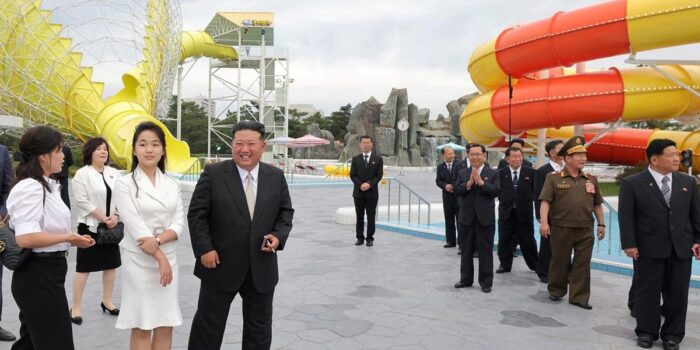 Berita Kim Jong Un Resmikan Resor Mewah Korut, Turis Asing Bisa Datang