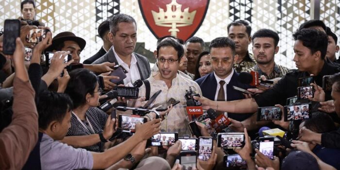 Berita Nadiem Dicegah ke Luar Negeri, Hotman Angkat Suara