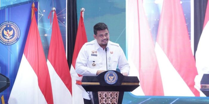 Berita Bobby Sebut Punya Formula Turunkan Harga Tiket Pesawat dari Kualanamu