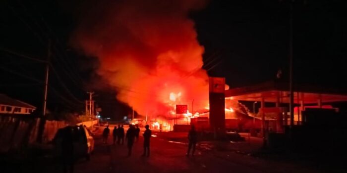 Berita KKB Serang Kampung di Puncak Papua, 3 Orang Tewas-11 Rumah Dibakar