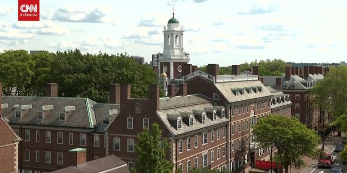 Berita Trump Resmi Tolak Visa Calon Mahasiswa Asing Harvard