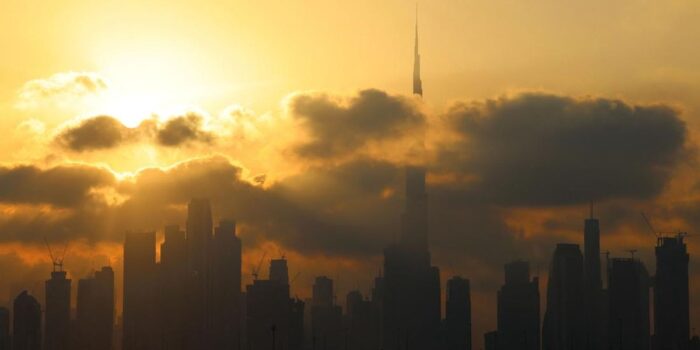 Berita Ide Gila buat UEA! Arsitek Mau Bangun Gedung Gantung di Langit Dubai