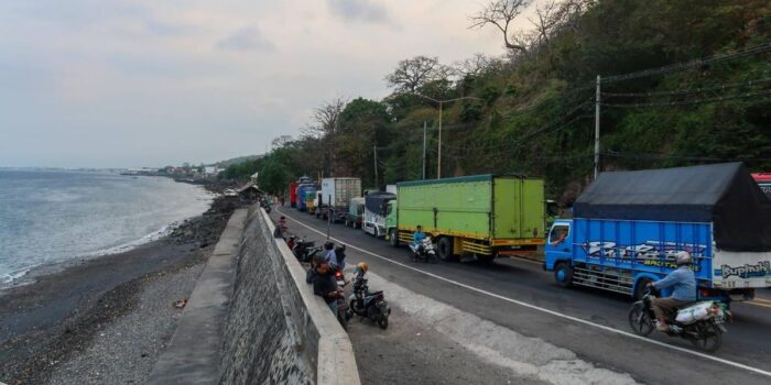 Berita Pemprov Jatim Kuak Penyebab Macet Parah Pelabuhan Ketapang Bulan Ini