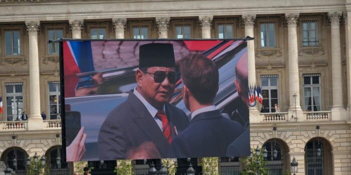 Berita Prabowo Makan Malam Bersama Macron di Istana Elysee