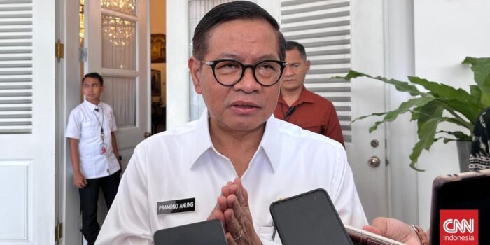 Berita Pramono Sebut akan Bina 15 Ribu Penerima Bansos Main Judi Online