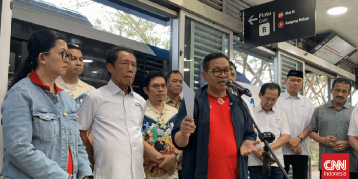 Berita Pramono Ancam Cabut Bansos Warga Main Judi Online
