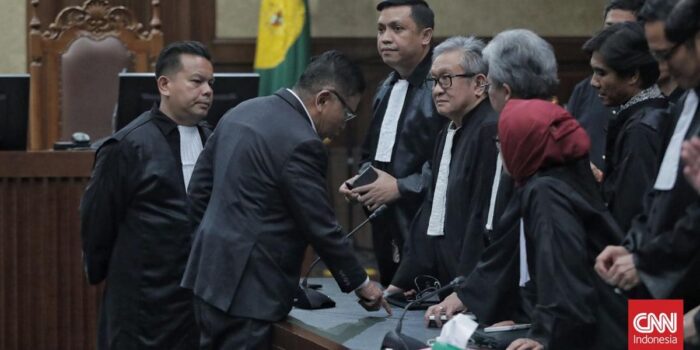 Berita Hasto Akan Pelajari Putusan 3,5 Tahun Sebelum Tentukan Langkah Hukum