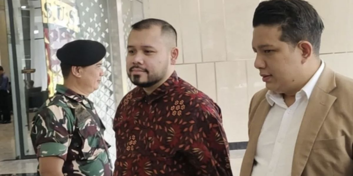 Berita Sakit Jantung Kronis, Ibrahim Arief Jadi Tahanan Kota di Kasus Laptop