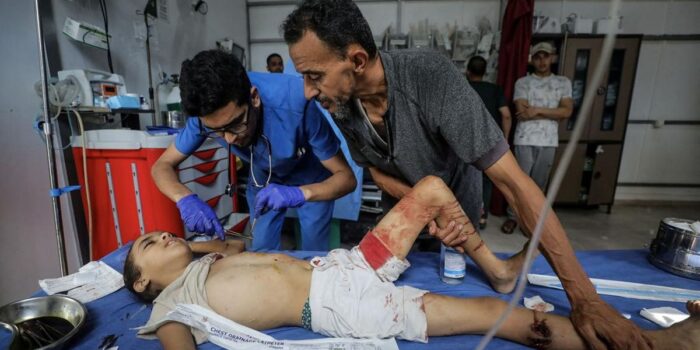 Berita Serangan Israel Bunuh Bocah-bocah Antre Air Bersih di Gaza