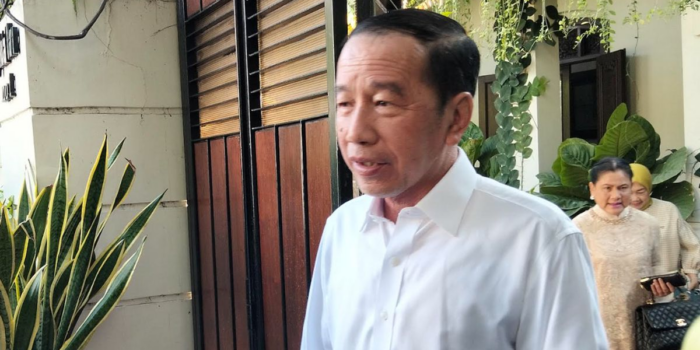 Berita Ajudan Klaim Jokowi Diundang di Reuni Fakultas Kehutanan UGM