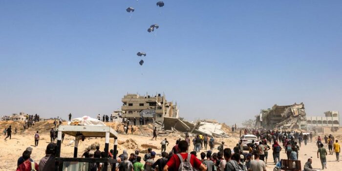 Berita 100 Truk Bawa Bantuan Makanan Masuk Gaza, Warga Girang