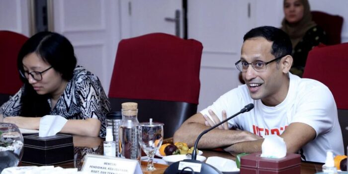 Berita Dapat Proyek Laptop, Stafsus Nadiem Minta ‘Imbalan’ Google 30 Persen