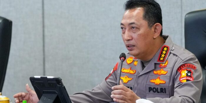 Berita Kapolri Minta Warga Setop Aktivitas PemicuKarhutla Riau