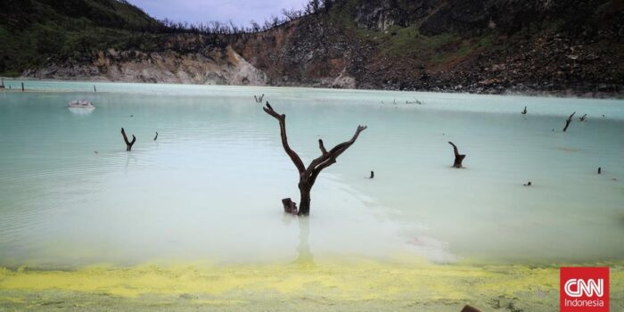 Berita Hipotermia, Pengunjung Kawasan Kawah Putih Ciwidey Berhasil Dievakuasi