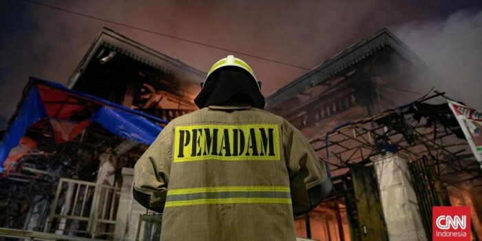 Berita Fakta-fakta dan Penyebab Kebakaran Taman Puring Jaksel