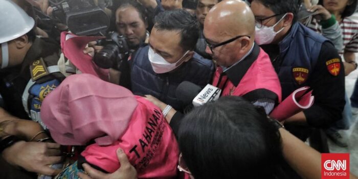 Berita Wajah Dua Eks Direktur Kemendikbud Tersangka Laptop Rp9,3 T